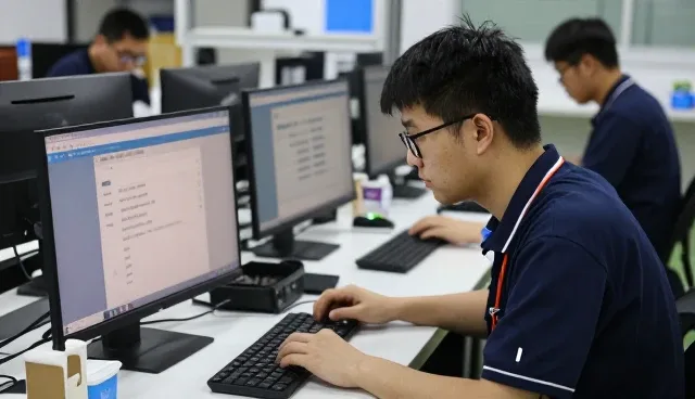 广州诗瑜网络科技有限公司提供可靠APP开发等支持